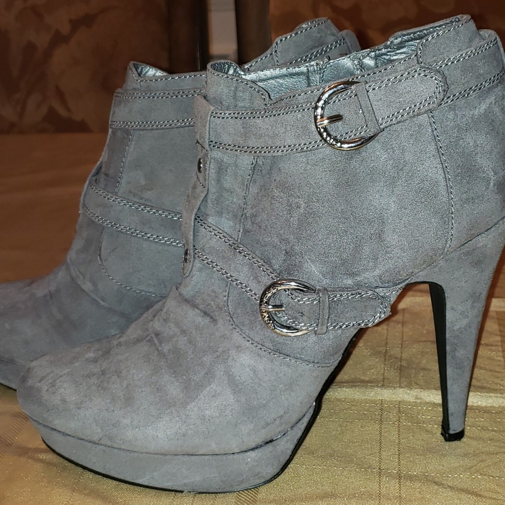 Guess Gray Boot Platform Heels with Buckles